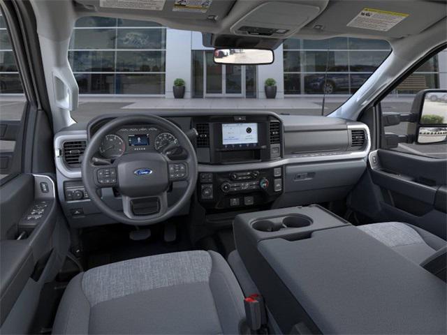 new 2025 Ford F-250 car