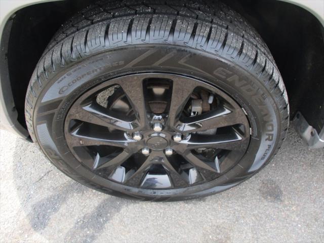 used 2017 Jeep Grand Cherokee car, priced at $16,495