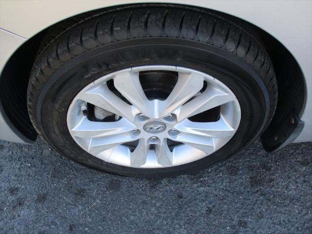 used 2014 Hyundai Elantra GT car, priced at $9,995