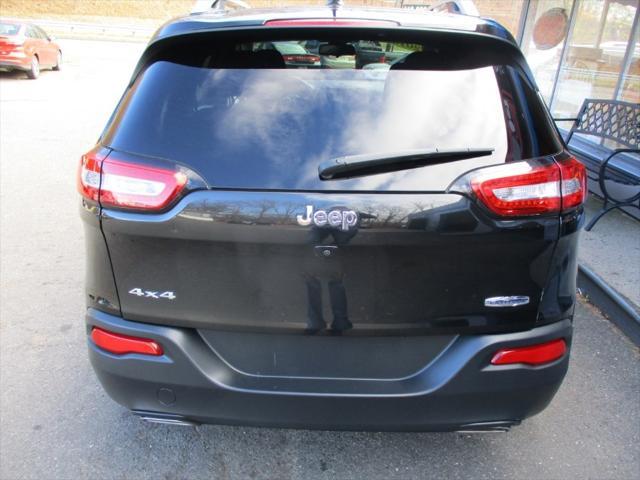 used 2015 Jeep Cherokee car, priced at $9,495