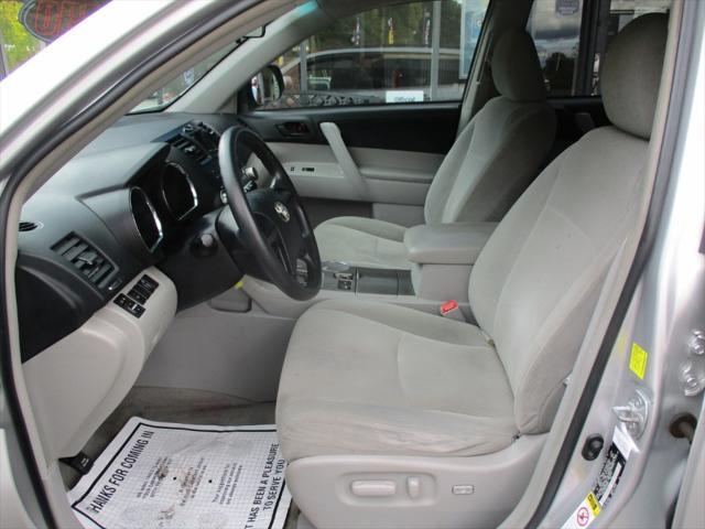 used 2010 Toyota Highlander car, priced at $7,995