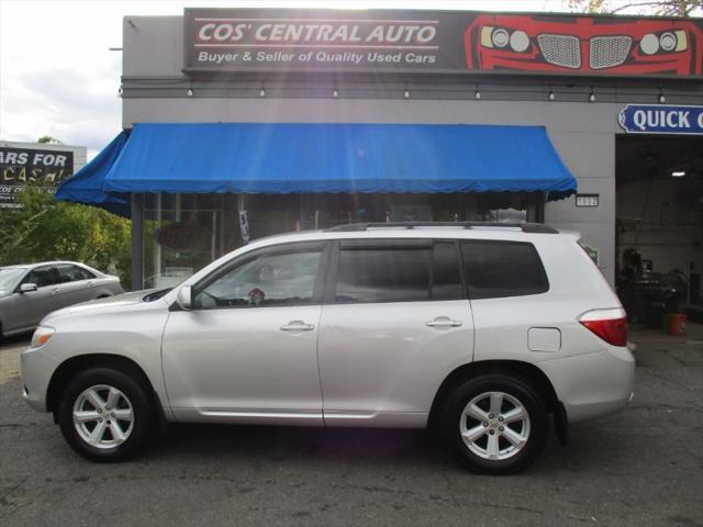 used 2010 Toyota Highlander car, priced at $7,995