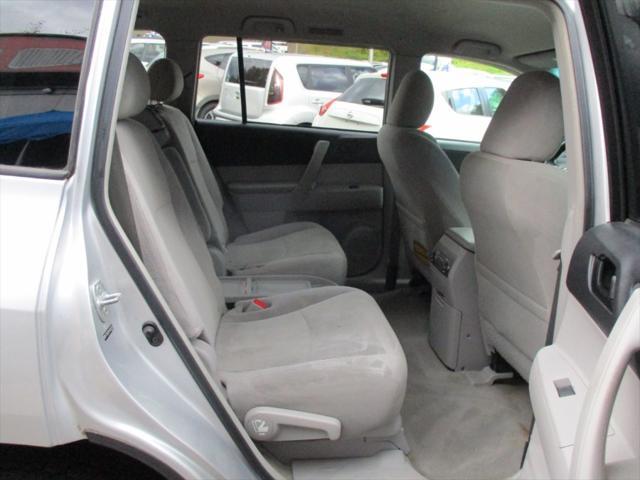 used 2010 Toyota Highlander car, priced at $7,995