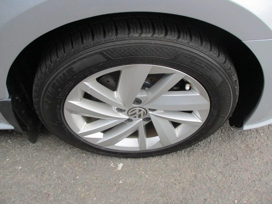 used 2018 Volkswagen Passat car, priced at $12,779