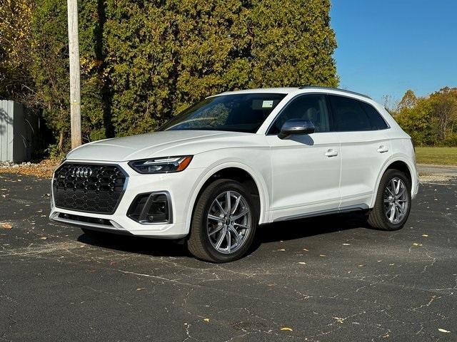 used 2024 Audi SQ5 car, priced at $55,995