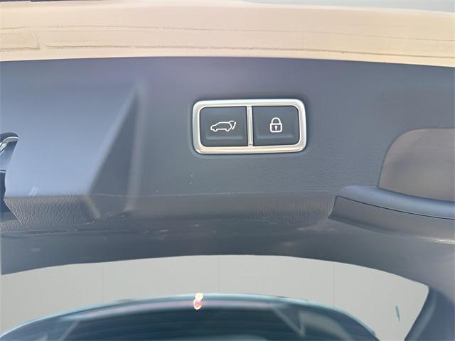 used 2022 Kia Sorento car, priced at $30,823