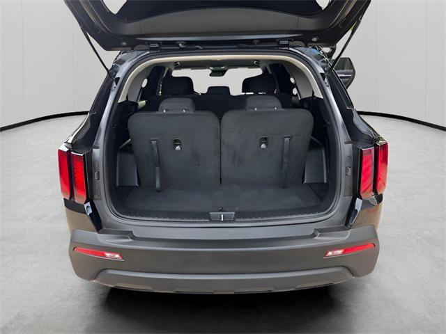 used 2022 Kia Sorento car, priced at $22,422