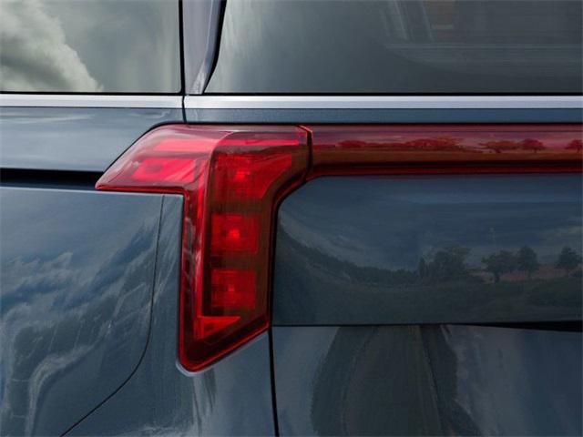 new 2025 Kia Carnival Hybrid car, priced at $49,051