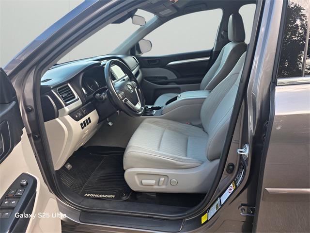 used 2017 Toyota Highlander car, priced at $19,881