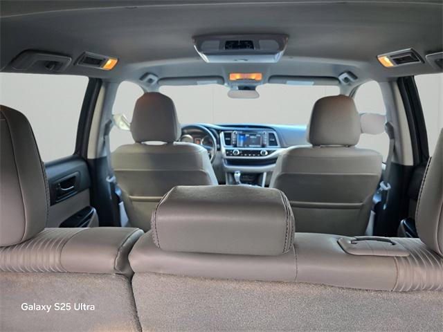 used 2017 Toyota Highlander car, priced at $19,881