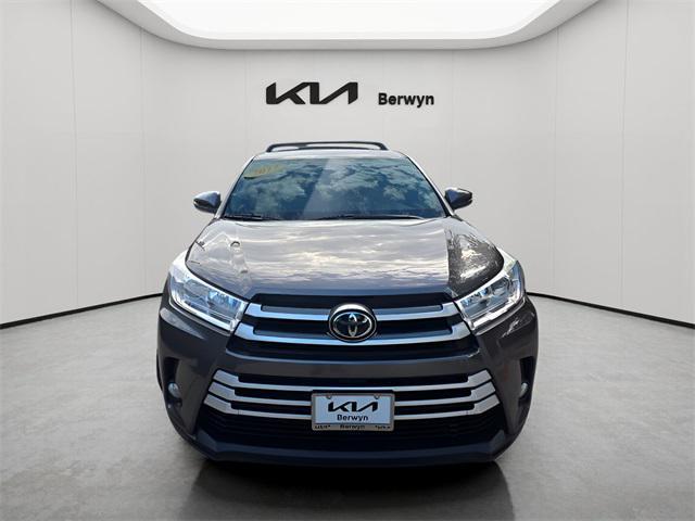 used 2017 Toyota Highlander car, priced at $19,881