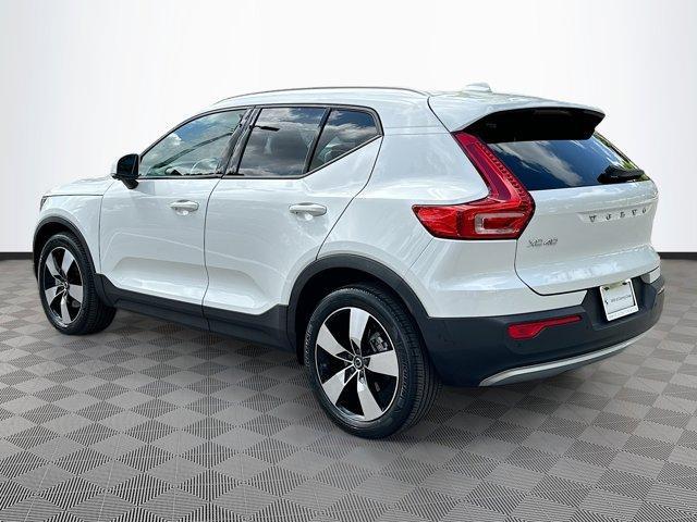used 2021 Volvo XC40 car, priced at $25,499