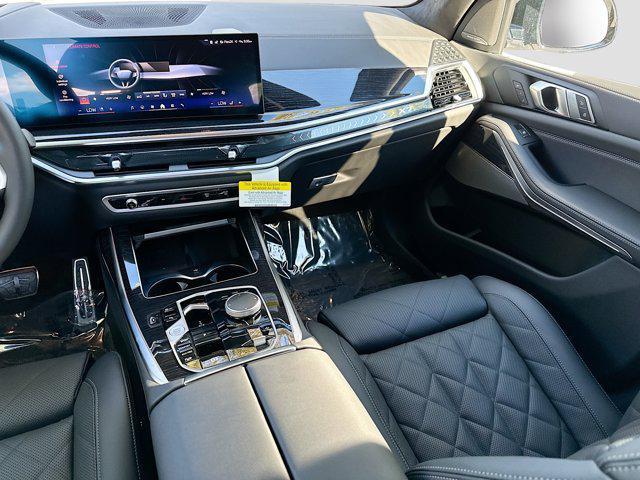 new 2026 BMW X7 car, priced at $100,750