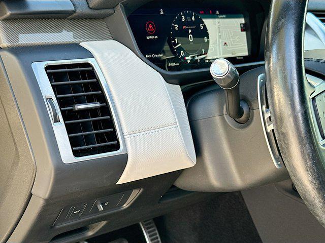 used 2021 Land Rover Discovery car, priced at $31,994