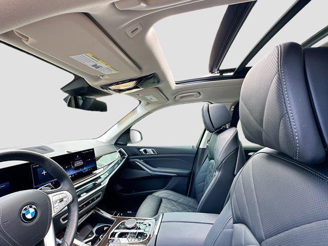 new 2025 BMW X7 car, priced at $92,375