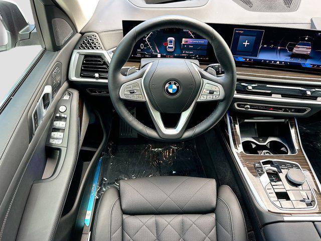 new 2025 BMW X7 car, priced at $92,375