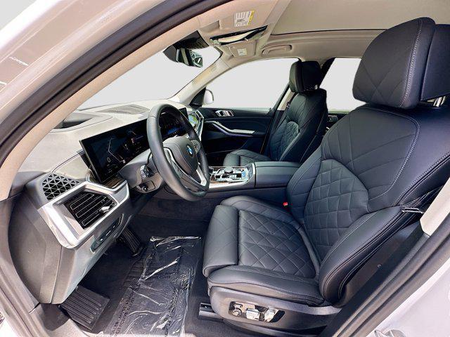 new 2025 BMW X7 car, priced at $92,375