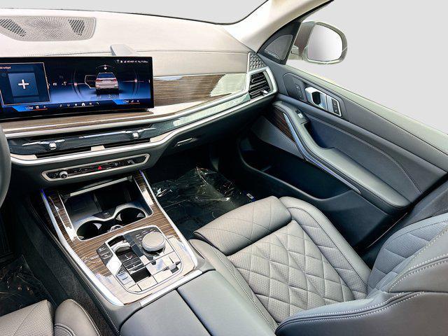 new 2025 BMW X7 car, priced at $92,375