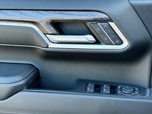 used 2022 Chevrolet Silverado 1500 car, priced at $40,374