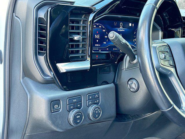 used 2022 Chevrolet Silverado 1500 car, priced at $40,374