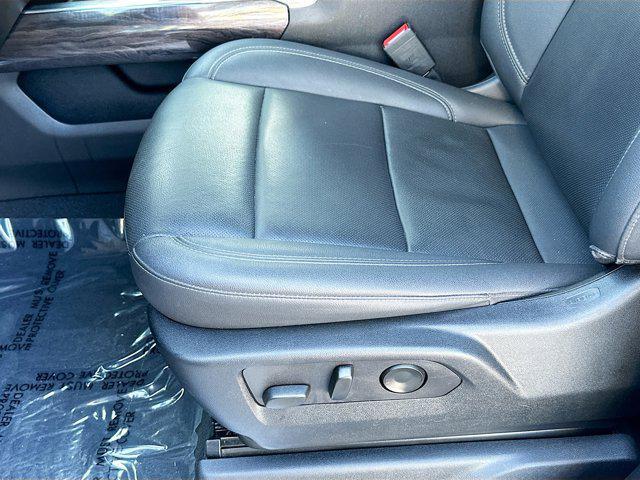 used 2022 Chevrolet Silverado 1500 car, priced at $40,374