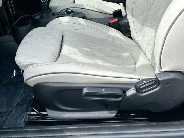 used 2023 MINI Hardtop car, priced at $22,611