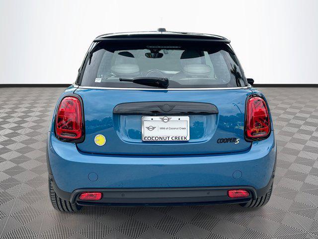 used 2023 MINI Hardtop car, priced at $22,611