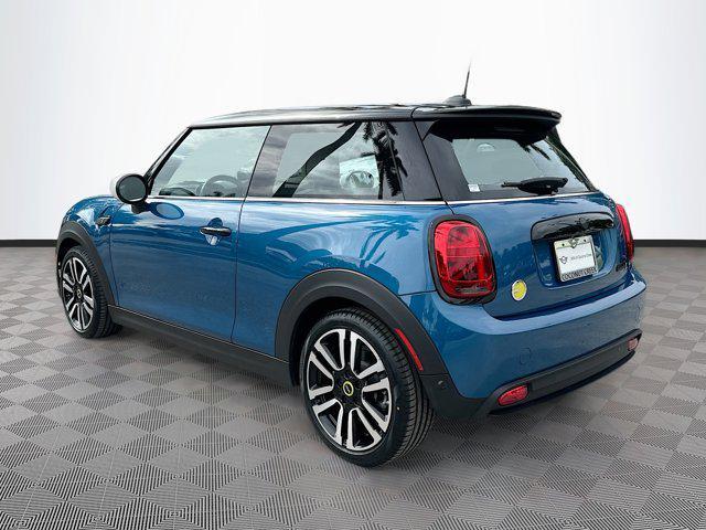 used 2023 MINI Hardtop car, priced at $22,611