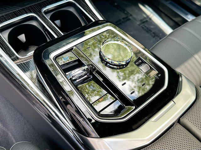new 2025 BMW i7 car, priced at $136,175