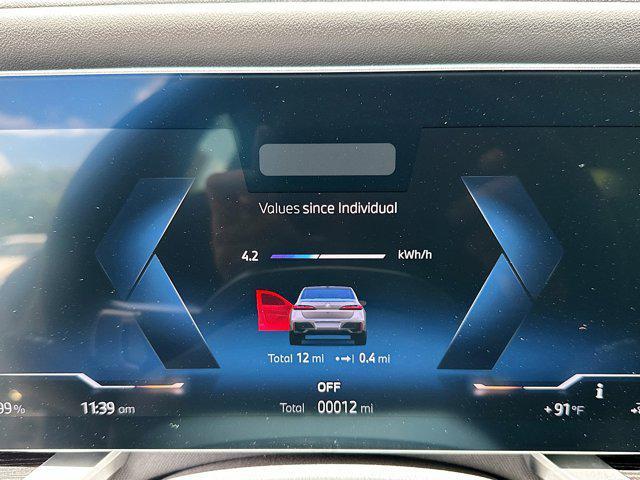 new 2025 BMW i7 car, priced at $136,175