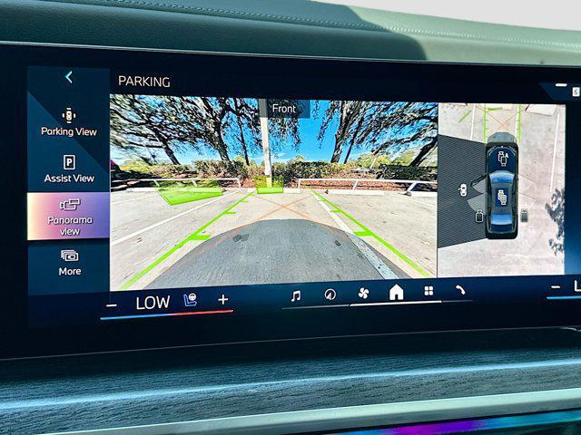 new 2025 BMW 760 car, priced at $141,095