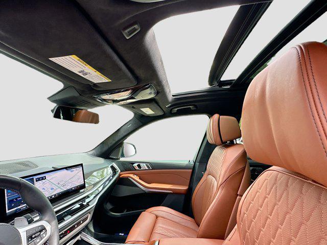 new 2025 BMW X7 car, priced at $116,920