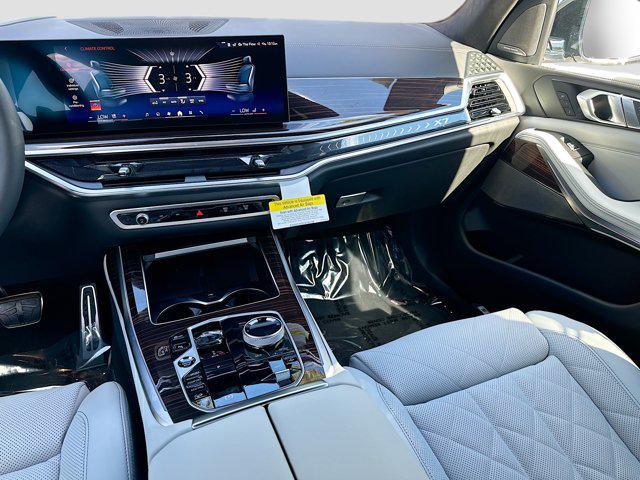 new 2026 BMW X7 car, priced at $98,640
