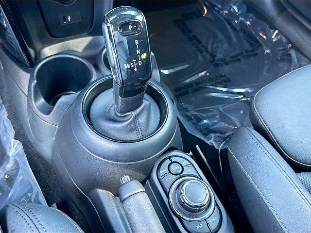 used 2023 MINI Hardtop car, priced at $27,494