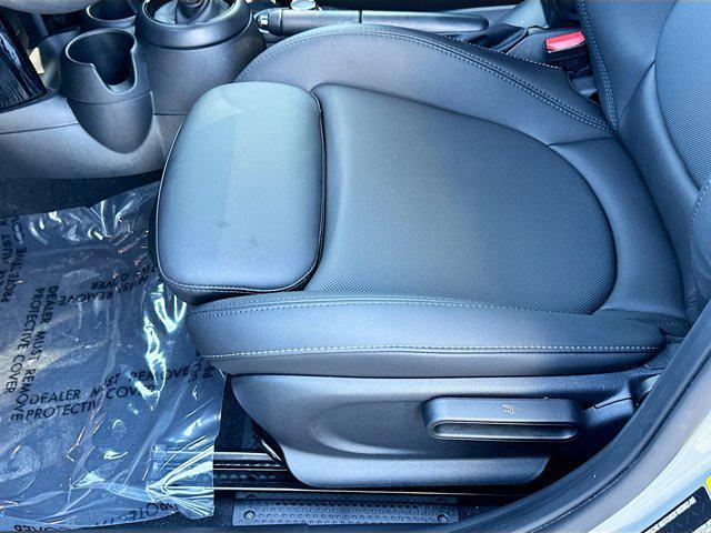 used 2023 MINI Hardtop car, priced at $27,494