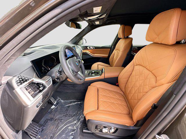 new 2026 BMW X7 car, priced at $98,500