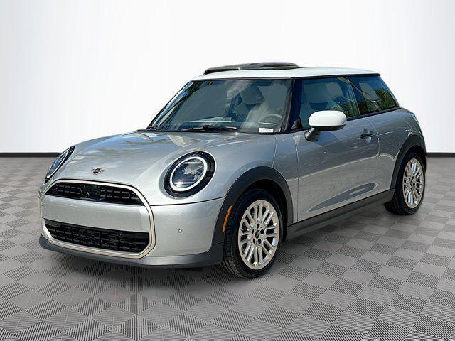 used 2025 MINI Hardtop car, priced at $28,815