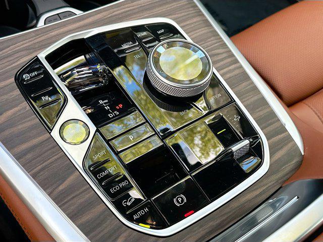 new 2026 BMW X7 car, priced at $127,140