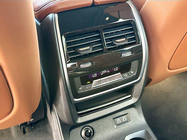 new 2026 BMW X7 car, priced at $127,140