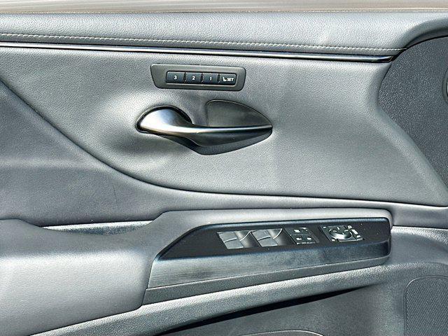 used 2020 Lexus ES 350 car, priced at $30,553