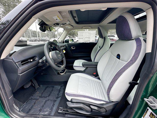 new 2025 MINI Hardtop car