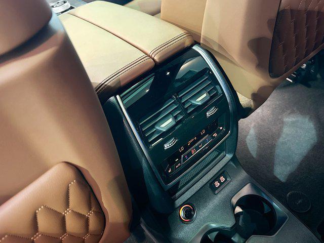 new 2026 BMW ALPINA XB7 car, priced at $165,425