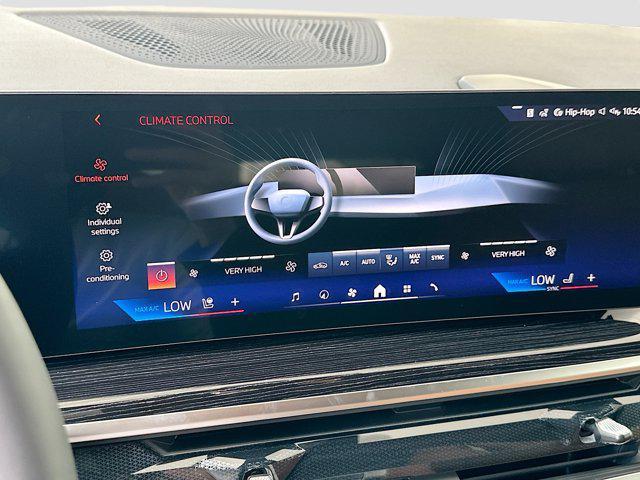 new 2026 BMW X7 car, priced at $95,075