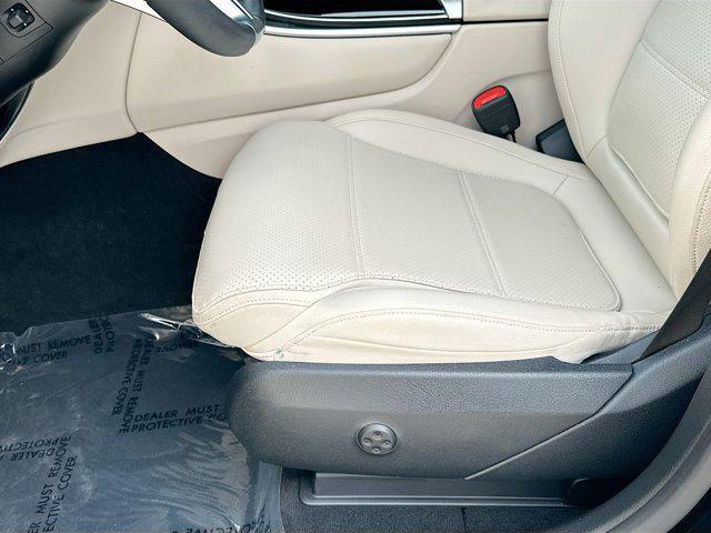 used 2024 Mercedes-Benz GLC 300 car, priced at $39,555