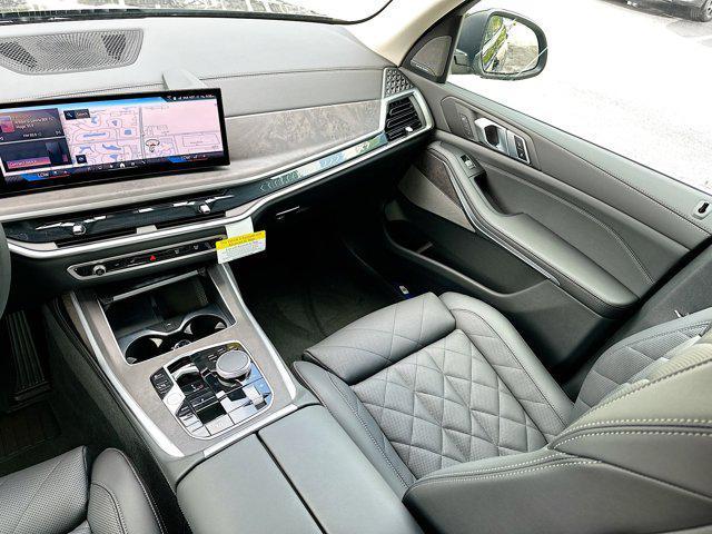 new 2025 BMW X7 car, priced at $92,375