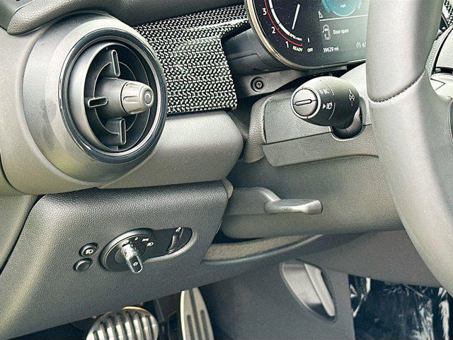 used 2024 MINI Hardtop car, priced at $31,994