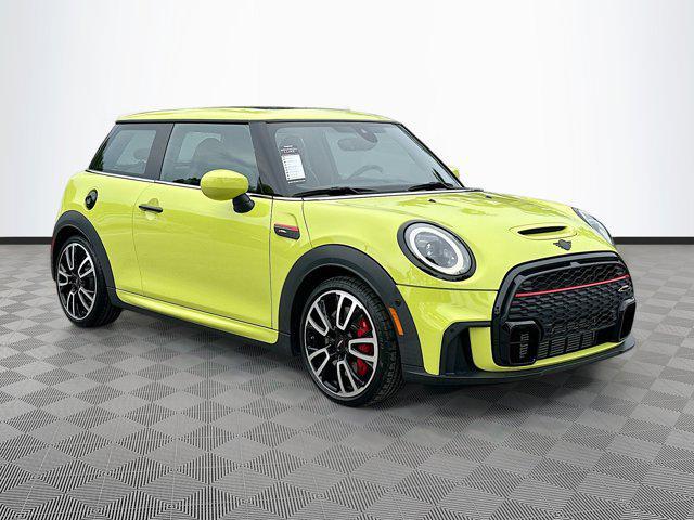 used 2024 MINI Hardtop car, priced at $31,994