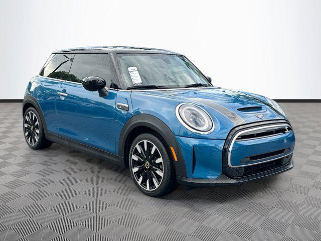 used 2024 MINI Hardtop car, priced at $23,450