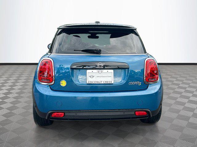used 2024 MINI Hardtop car, priced at $22,431