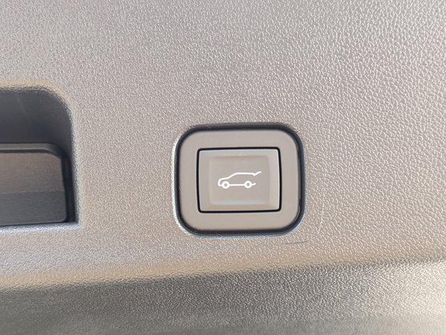 new 2026 Chevrolet Traverse car, priced at $57,295